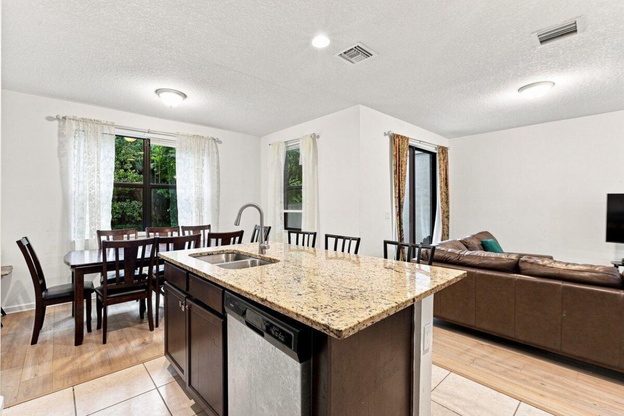 269 NW 36th Avenue, Pompano Beach, FL 33069 Photo