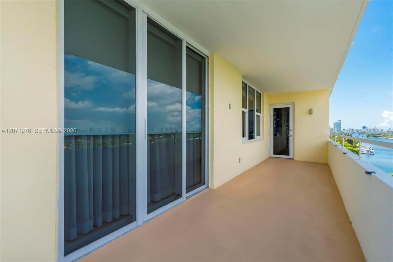 5600 Collins Ave, Unit 11S, Miami Beach, FL 33140 Photo