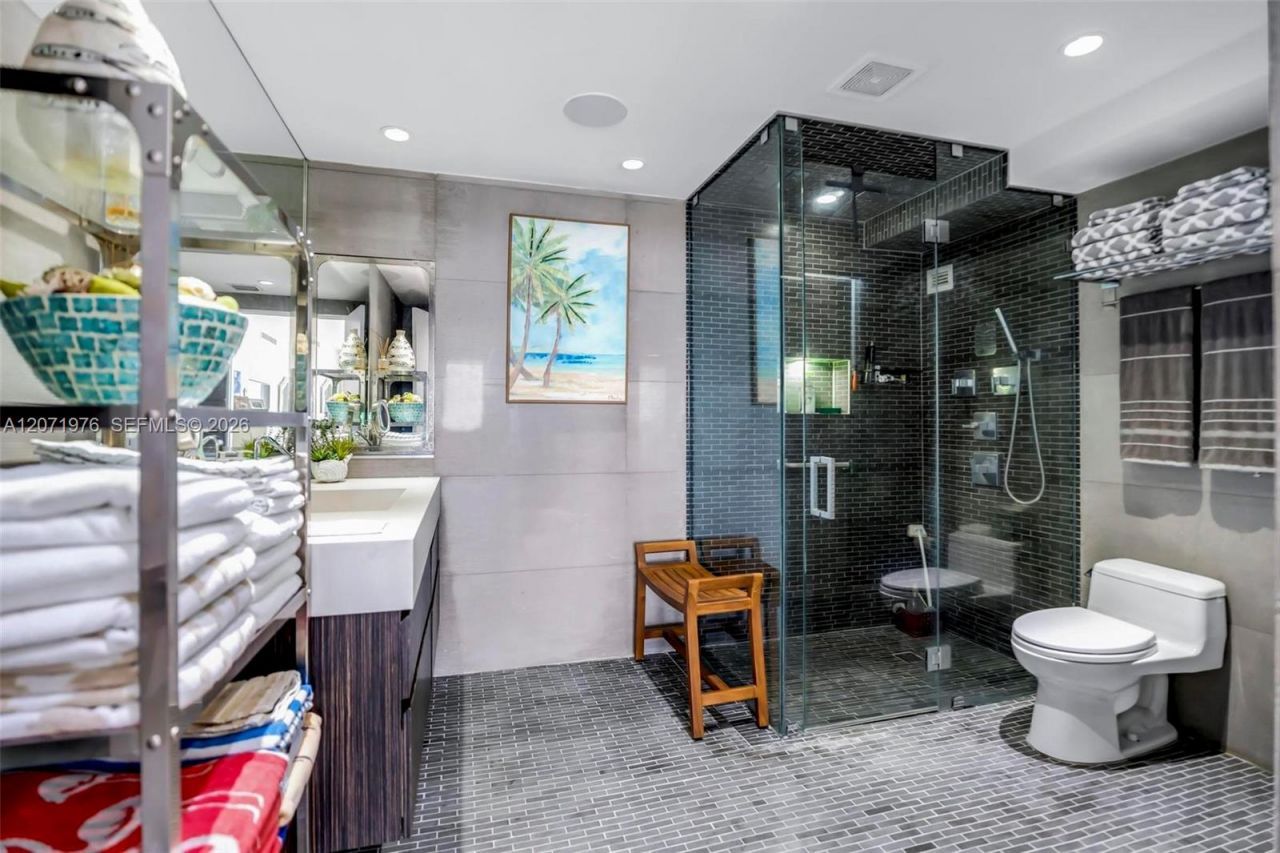 5600 Collins Ave, Unit 11S, Miami Beach, FL 33140 Photo