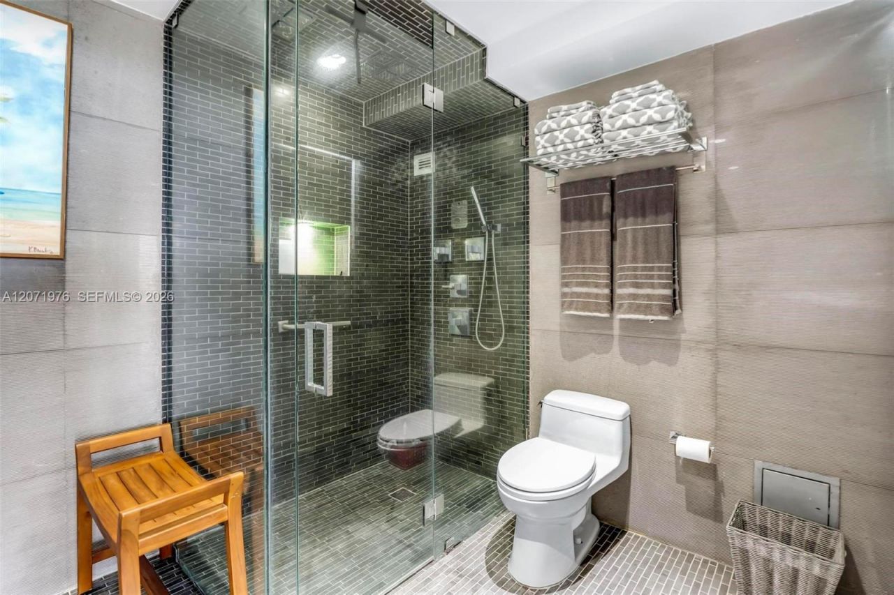 5600 Collins Ave, Unit 11S, Miami Beach, FL 33140 Photo