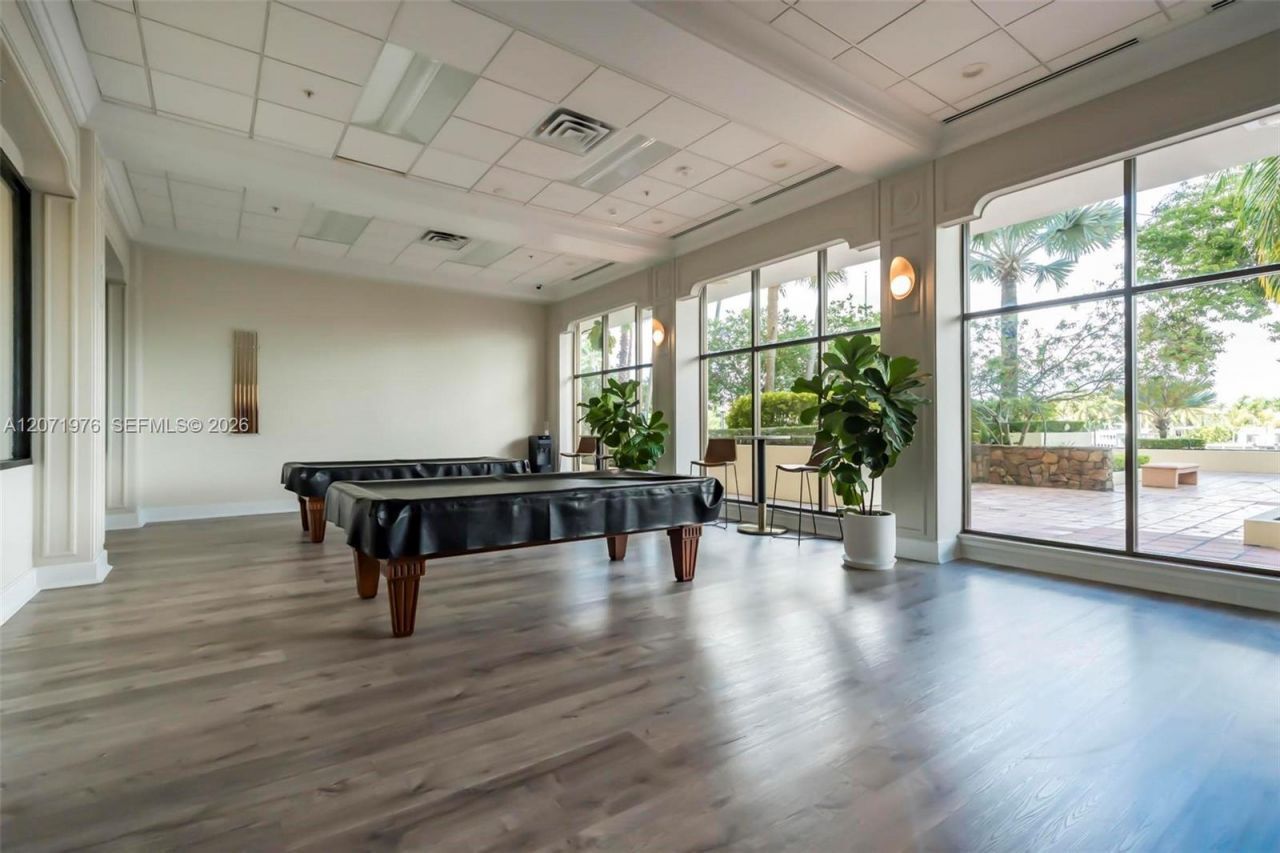 5600 Collins Ave, Unit 11S, Miami Beach, FL 33140 Photo