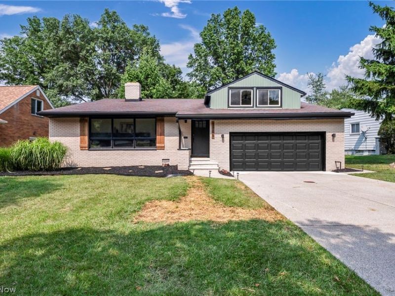 3705 Atherstone Road, Cleveland Heights, OH 44121 Photo 2