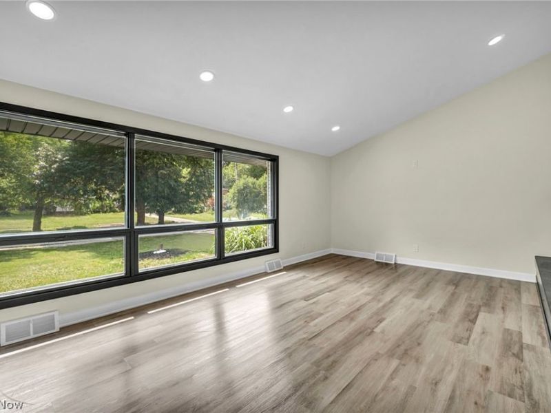 3705 Atherstone Road, Cleveland Heights, OH 44121 Photo 9