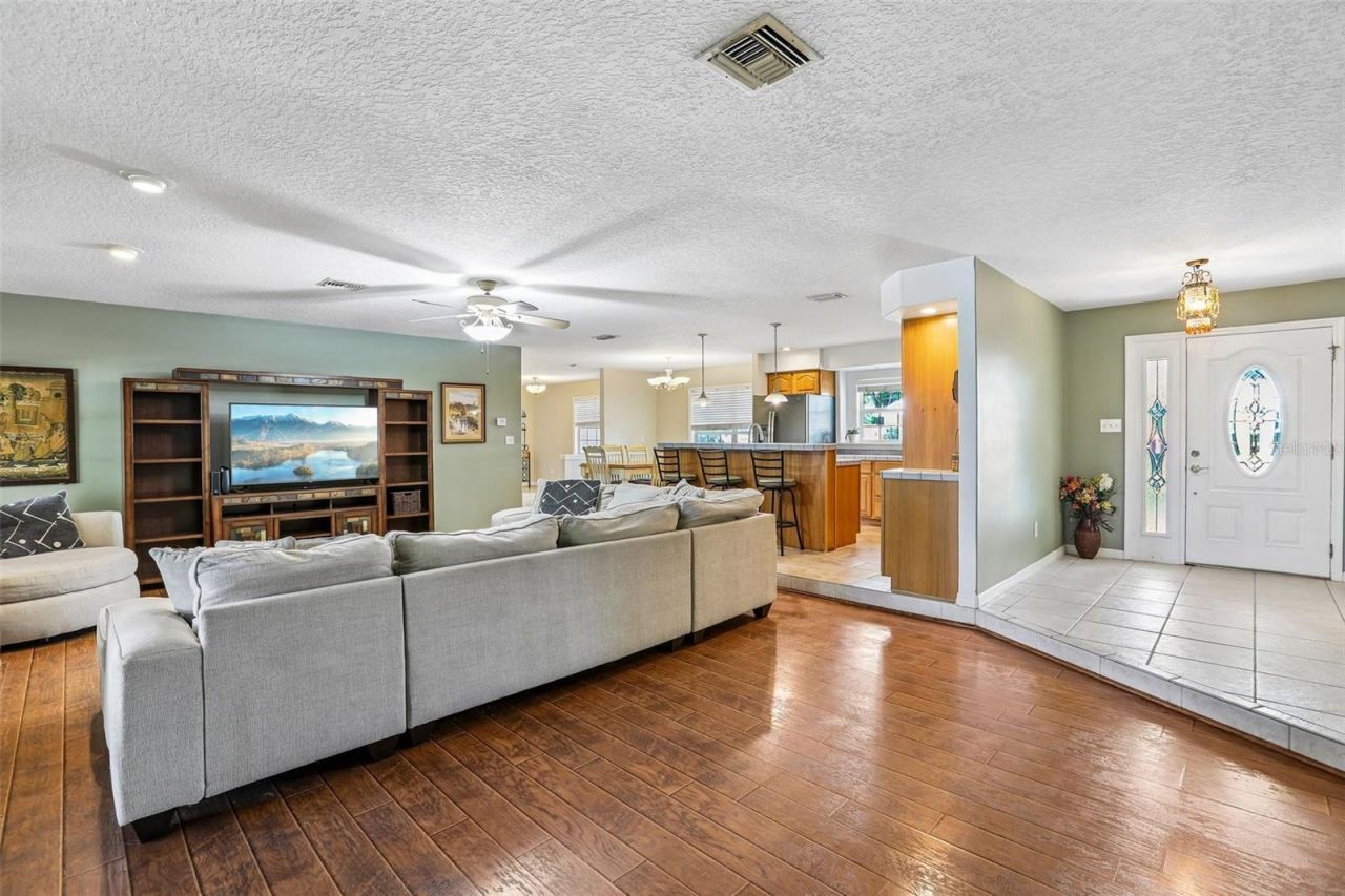 3131 N Canal Drive, Palm Harbor, FL 34684 Photo