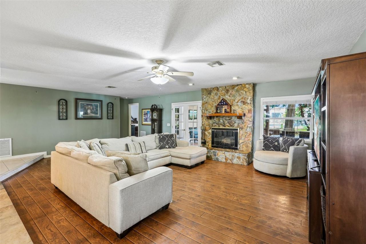 3131 N Canal Drive, Palm Harbor, FL 34684 Photo