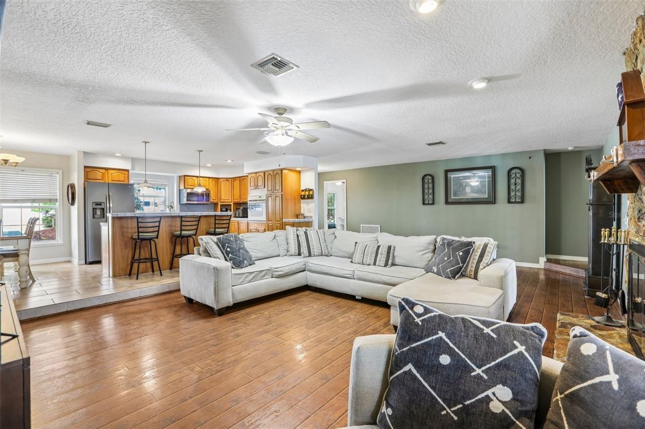 3131 N Canal Drive, Palm Harbor, FL 34684 Photo