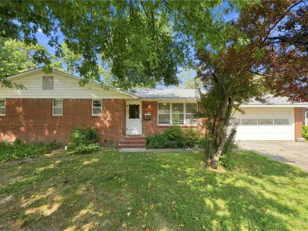 406 Henryetta Street , Springdale, AR 72762