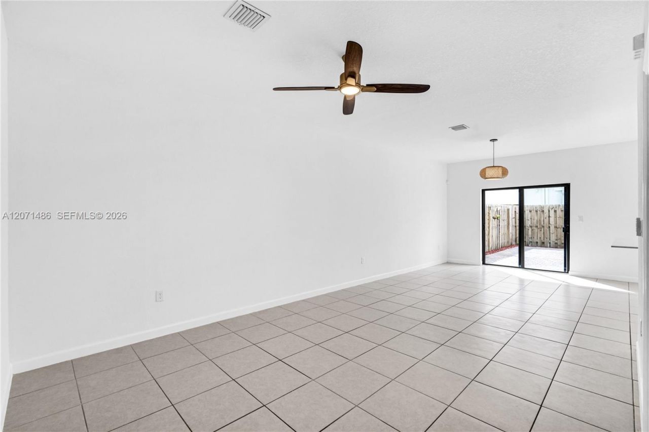23469 SW 129th Pl , Homestead, FL 33032 Photo