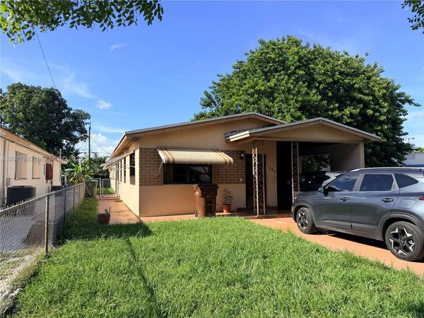 733 E 26th St , Hialeah, FL 33013