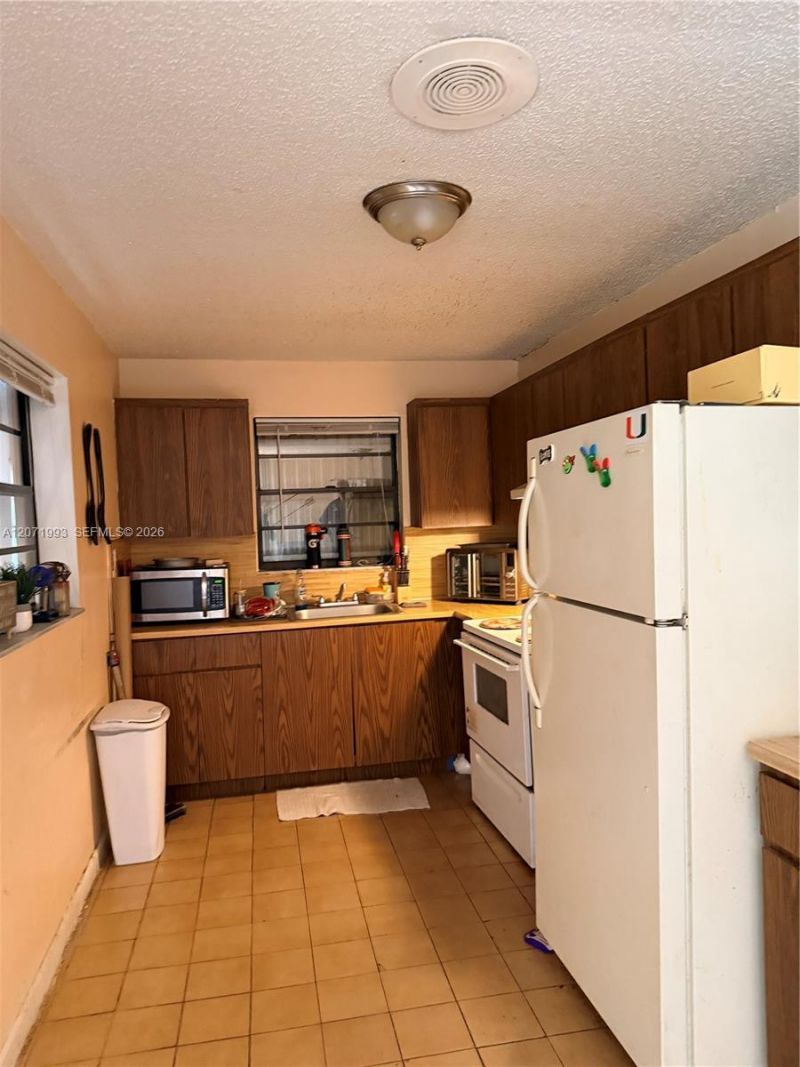 733 E 26th St , Hialeah, FL 33013 Photo