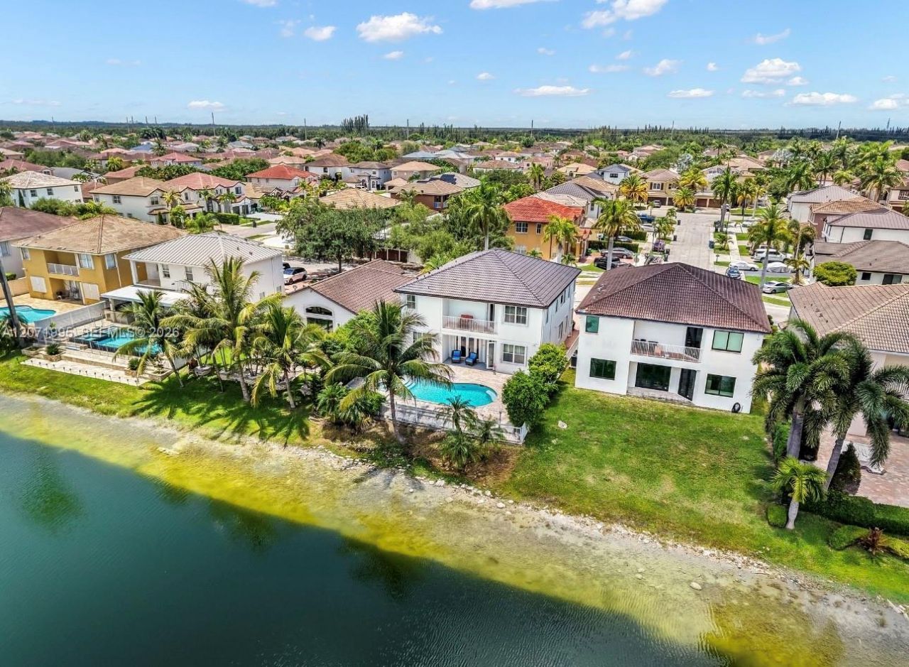 1421 SW 153rd Path, Miami, FL 33194 Photo