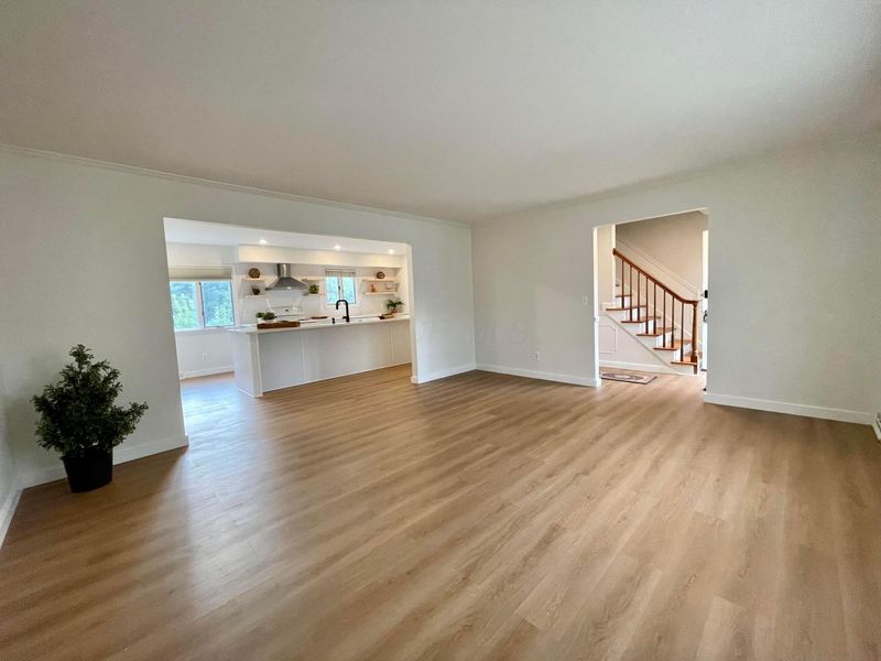 4755 Teter Court , Columbus, OH 43220 Photo 5