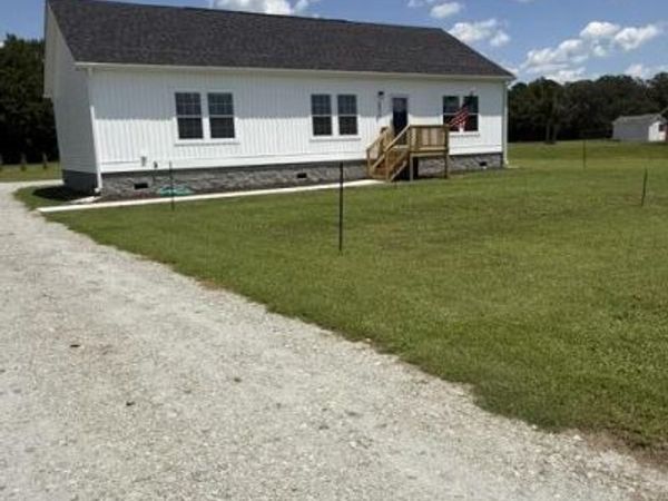 5570 River Road, Vanceboro, NC 28586