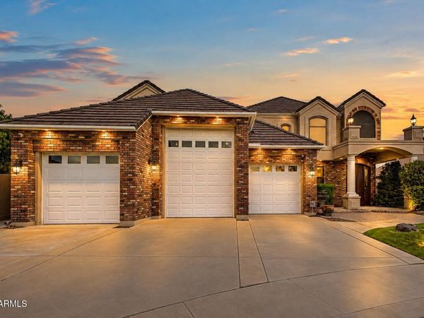 1748 E QUEEN PALM Drive, Gilbert, AZ 85234