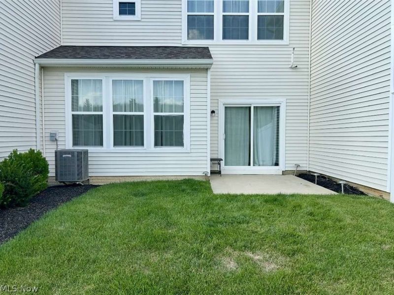 875 Dipper Lane, Unit 4, Aurora, OH 44202 Photo 9