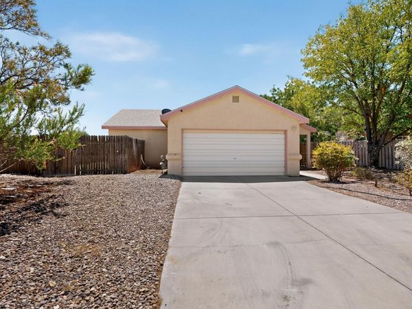 18 Timothy Court , Los Lunas, NM 87031