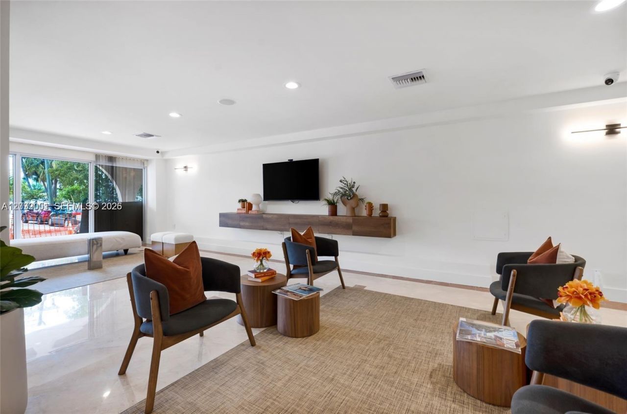 1455 N Treasure Dr , Unit 7J, North Bay Village, FL 33141 Photo