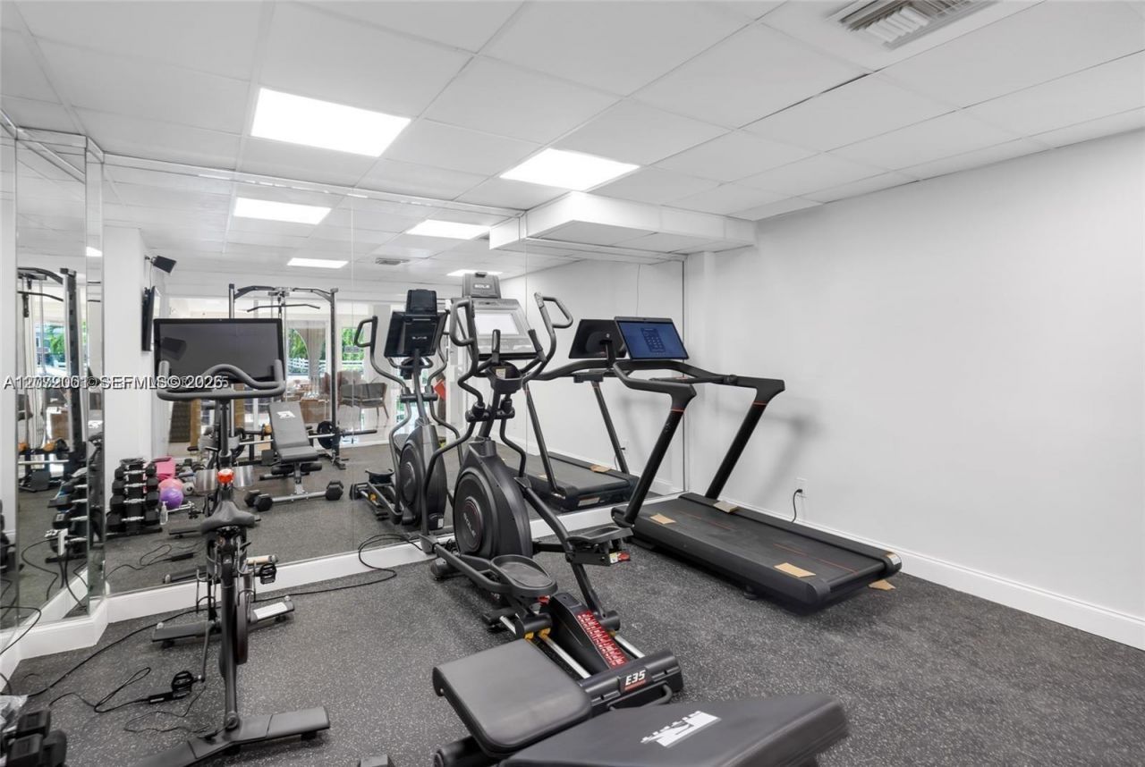 1455 N Treasure Dr , Unit 7J, North Bay Village, FL 33141 Photo