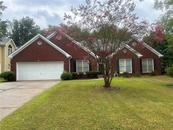 4271 Ivy Run , Ellenwood, GA 30294
