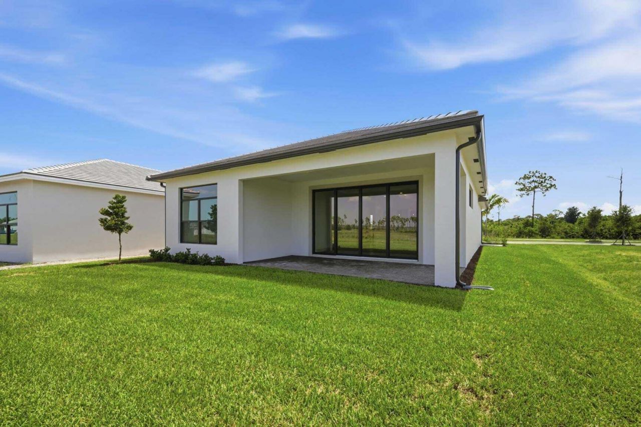 13689 SE Blackwood Drive, Port Saint Lucie, FL 34984 Photo