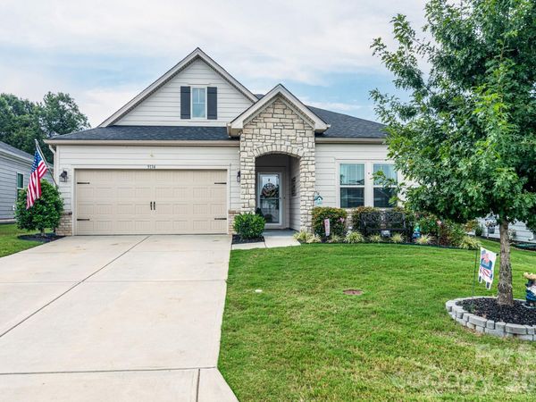 5134 Turtle Creek Drive, Denver, NC 28037