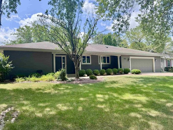 4520 Hearthridge Drive, Janesville, WI 53546