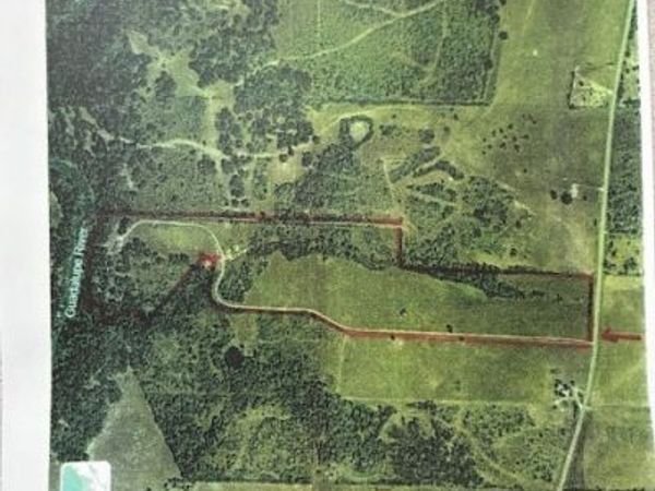 1102 FM 443, Yoakum, TX 77995