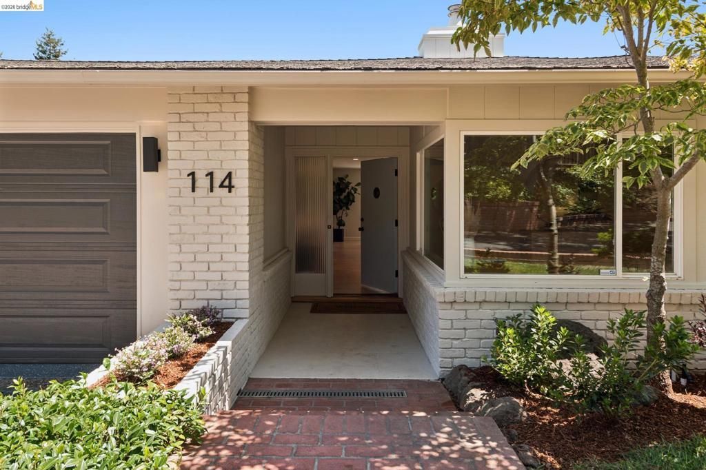 114 Indian Rd, Piedmont, CA 94610 Main Photo
