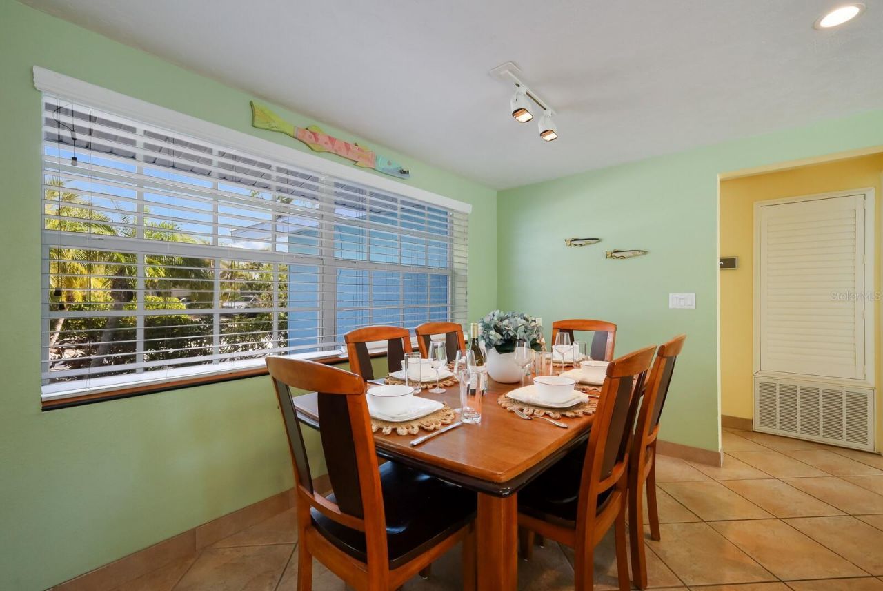 125 Crescent Drive, Anna Maria, FL 34216 Photo