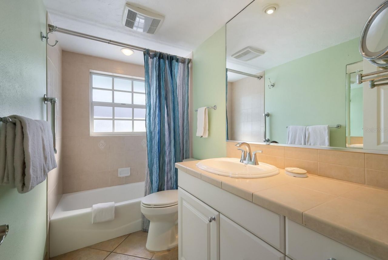125 Crescent Drive, Anna Maria, FL 34216 Photo