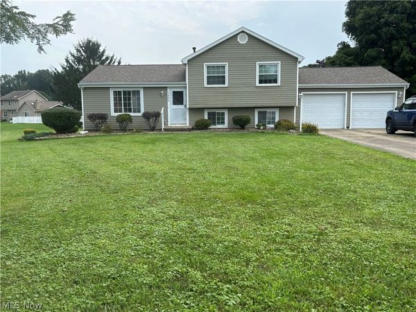1302 Huntington Court , Boardman, OH 44512