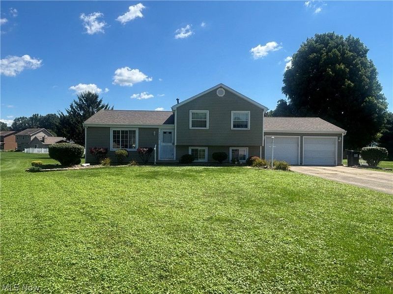 1302 Huntington Court, Boardman, OH 44512 Photo 1