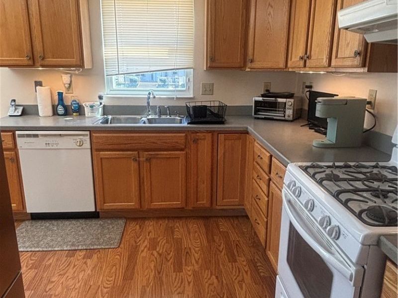 1302 Huntington Court, Boardman, OH 44512 Photo 2