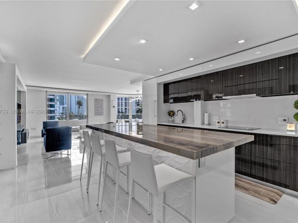 5555 Collins Ave , Unit 5A, Miami Beach, FL 33140