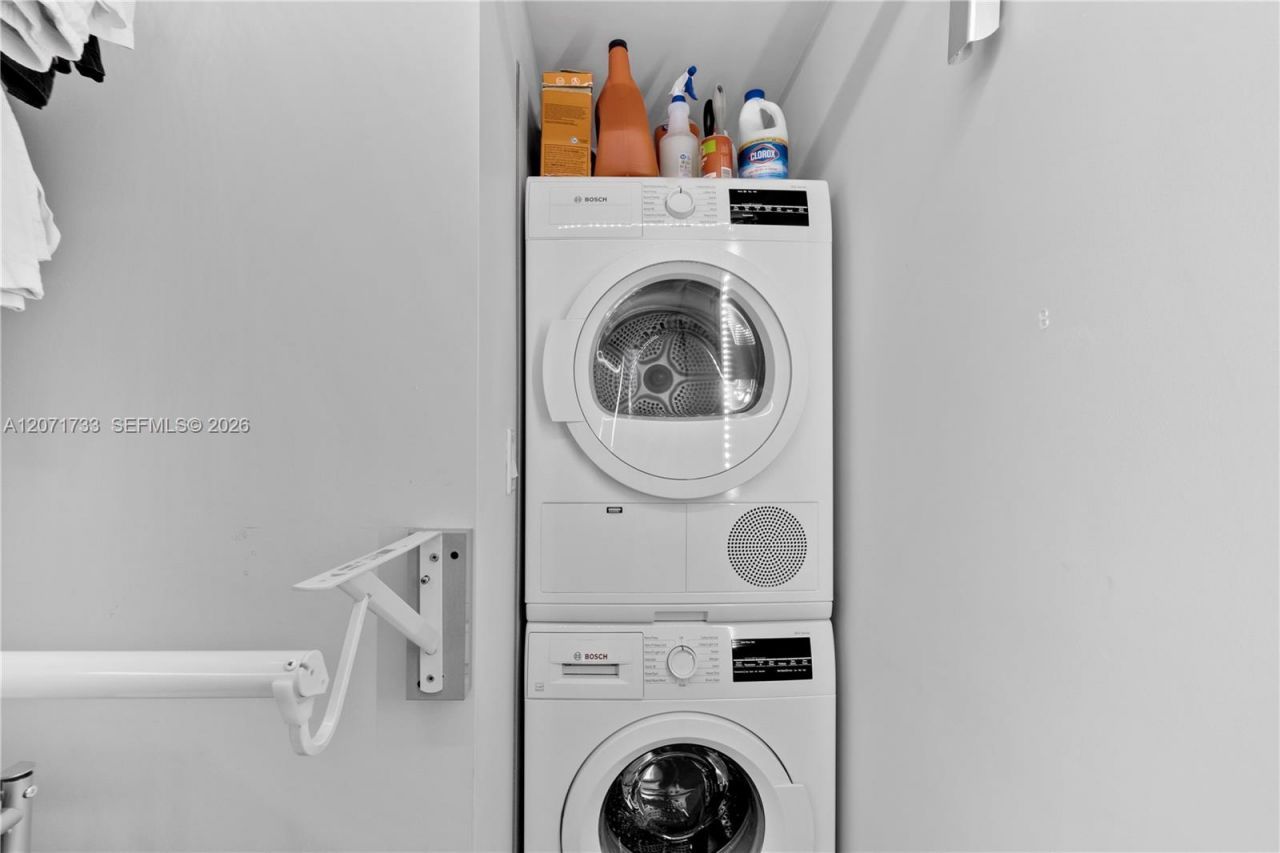 5555 Collins Ave , Unit 5A, Miami Beach, FL 33140 Photo