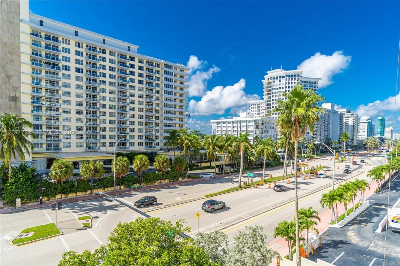 5555 Collins Ave , Unit 5A, Miami Beach, FL 33140 Photo