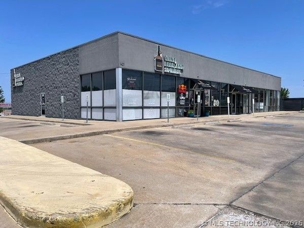 1427 N Country Club Road , Ada, OK 74820