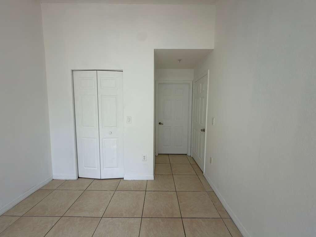3842 SW 48th Avenue, Hollywood, FL 33023 Photo