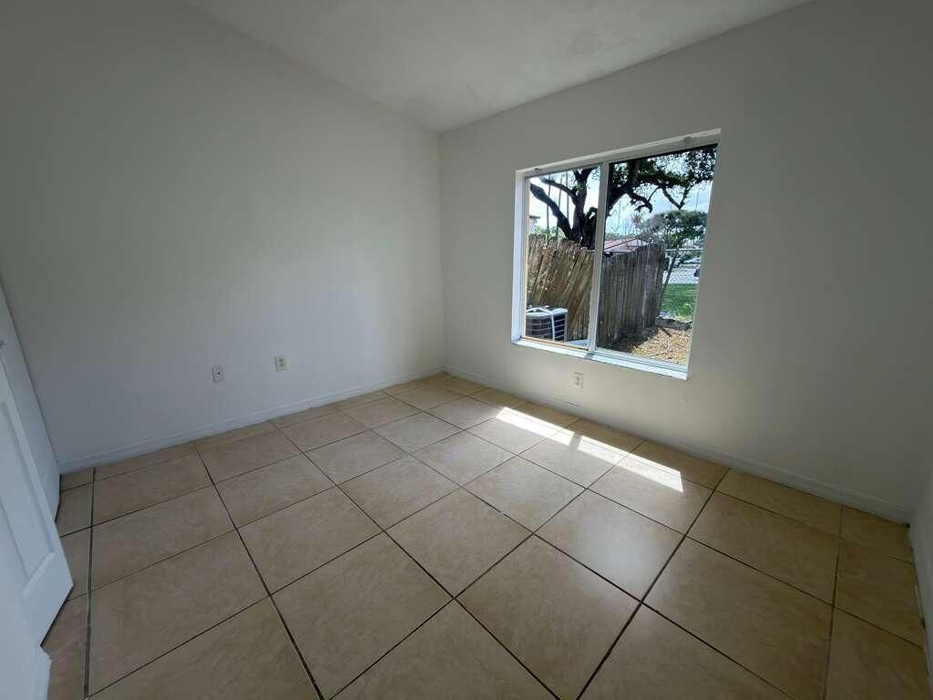 3842 SW 48th Avenue, Hollywood, FL 33023 Photo