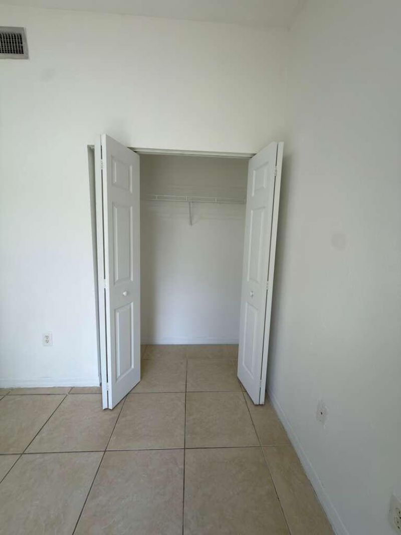 3842 SW 48th Avenue, Hollywood, FL 33023 Photo