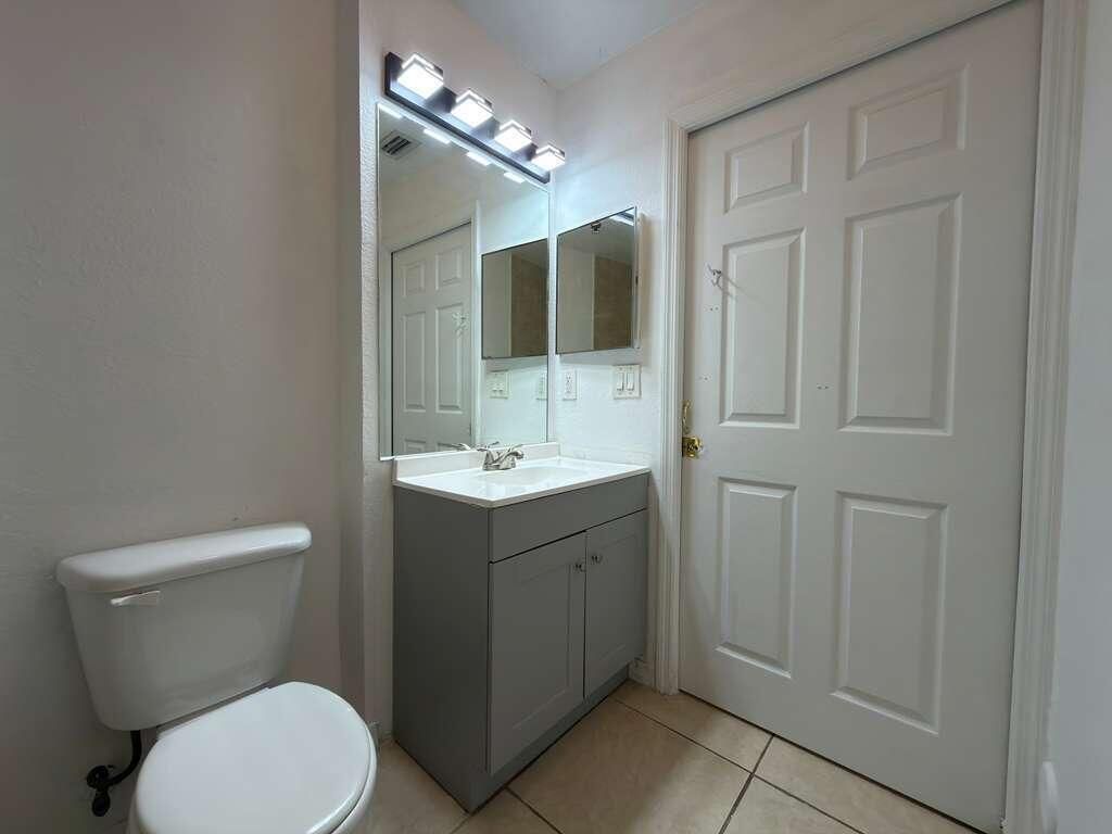 3842 SW 48th Avenue, Hollywood, FL 33023 Photo