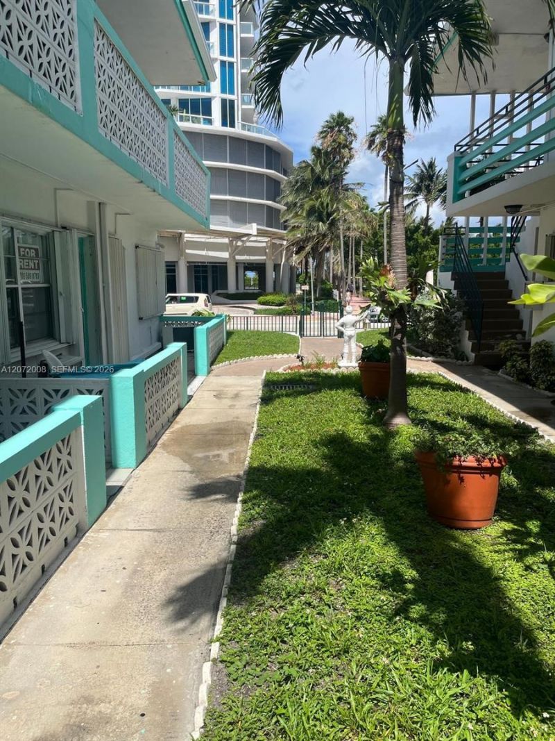 6498 Collins Ave, Unit 40, Miami Beach, FL 33141 Photo
