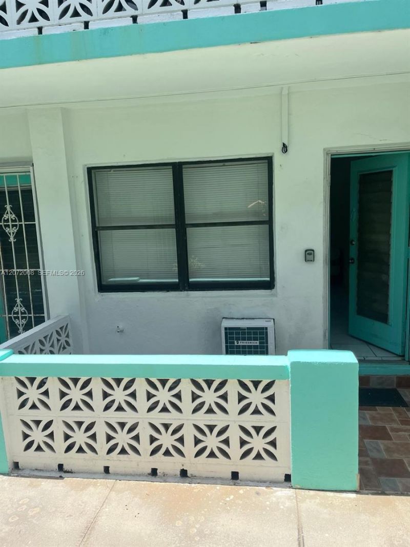 6498 Collins Ave, Unit 40, Miami Beach, FL 33141 Photo