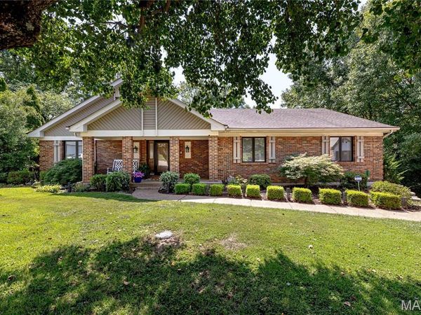 3008 Oakvilla Manor Court, Oakville, MO 63129