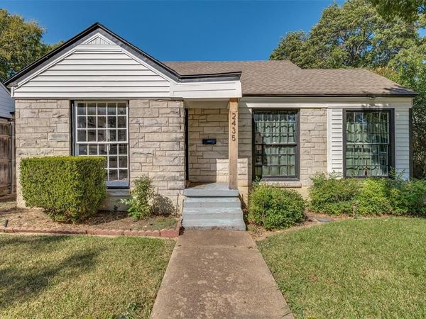 2435 W 10th Street, Dallas, TX 75211