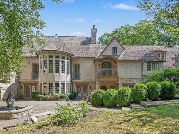 80 Ashton Drive , Burr Ridge, IL 60527