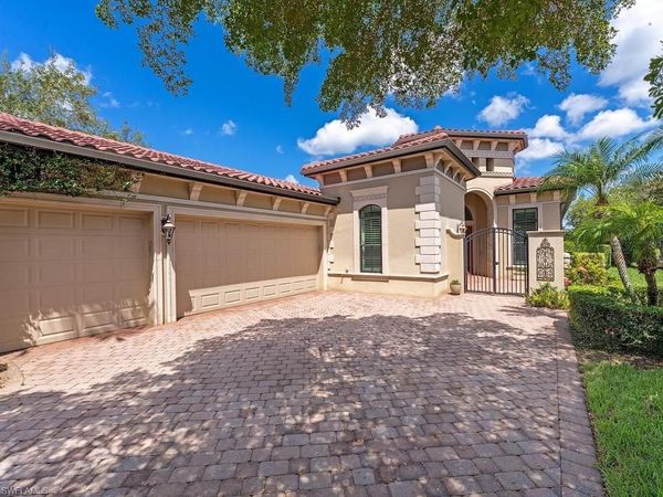 9461 Napoli LN , NAPLES, FL 34113
