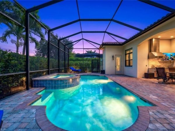 9461 Napoli LN, NAPLES, FL 34113