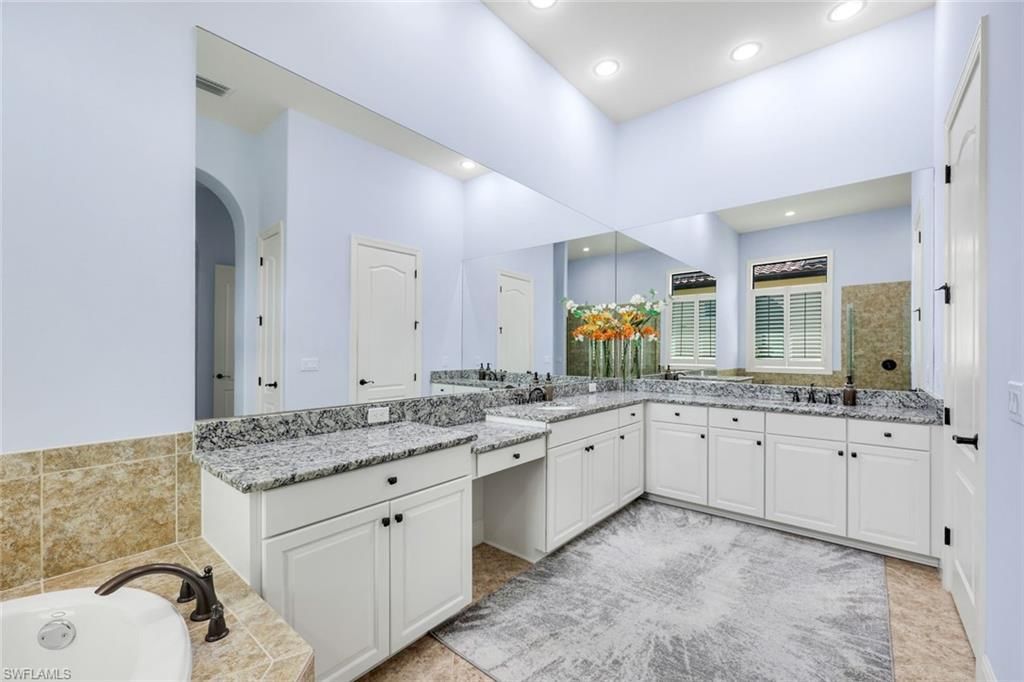 9461 Napoli Ln, Naples, FL 34113 Photo