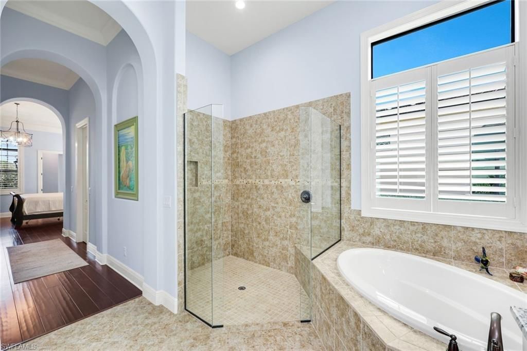 9461 Napoli Ln, Naples, FL 34113 Photo